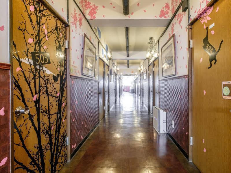Yokohama Village Hayashi-kaikan Hostel *